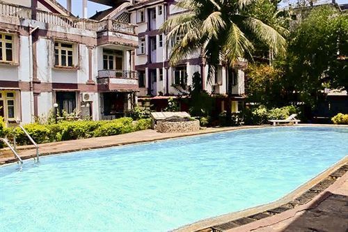 Atlanta Beach Resort Калангут Екстер'єр фото